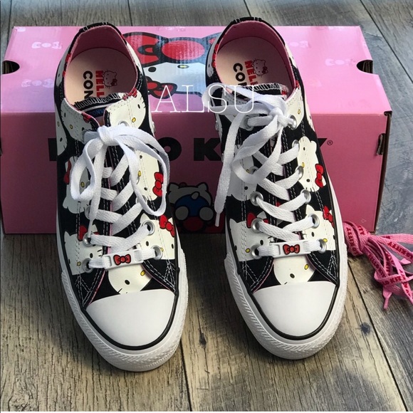 Conv & Hello Kitty Ctas OX Black Prism Pink Kid’s - Picture 4 of 8